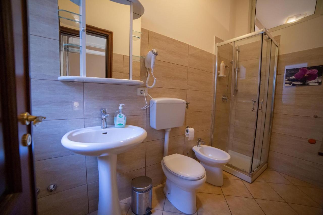 Bed and Breakfast Antichi Profumi Катанія Екстер'єр фото